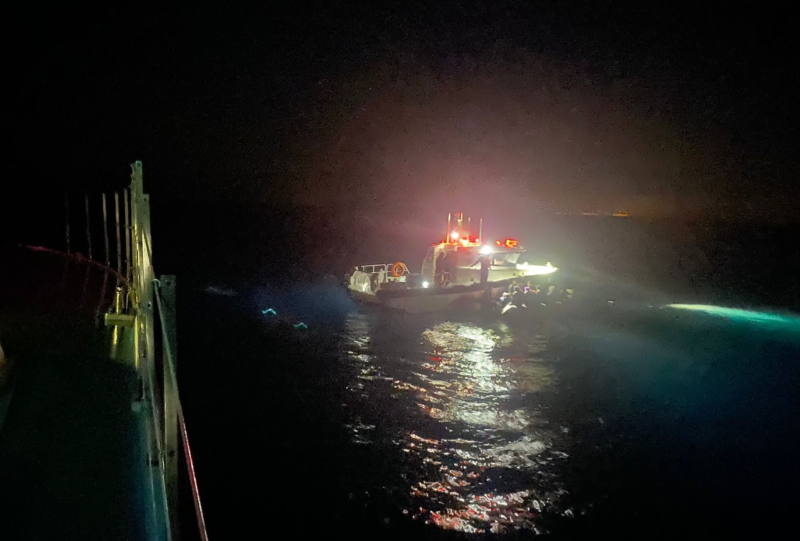 Sahil Güvenlik, Bodrum açıklarında 31 düzensiz göçmeni yakaladı