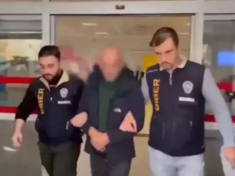İçişleri Bakanı Ali Yerlikaya, 19 ilde eş zamanlı olarak gerçekleştirilen 