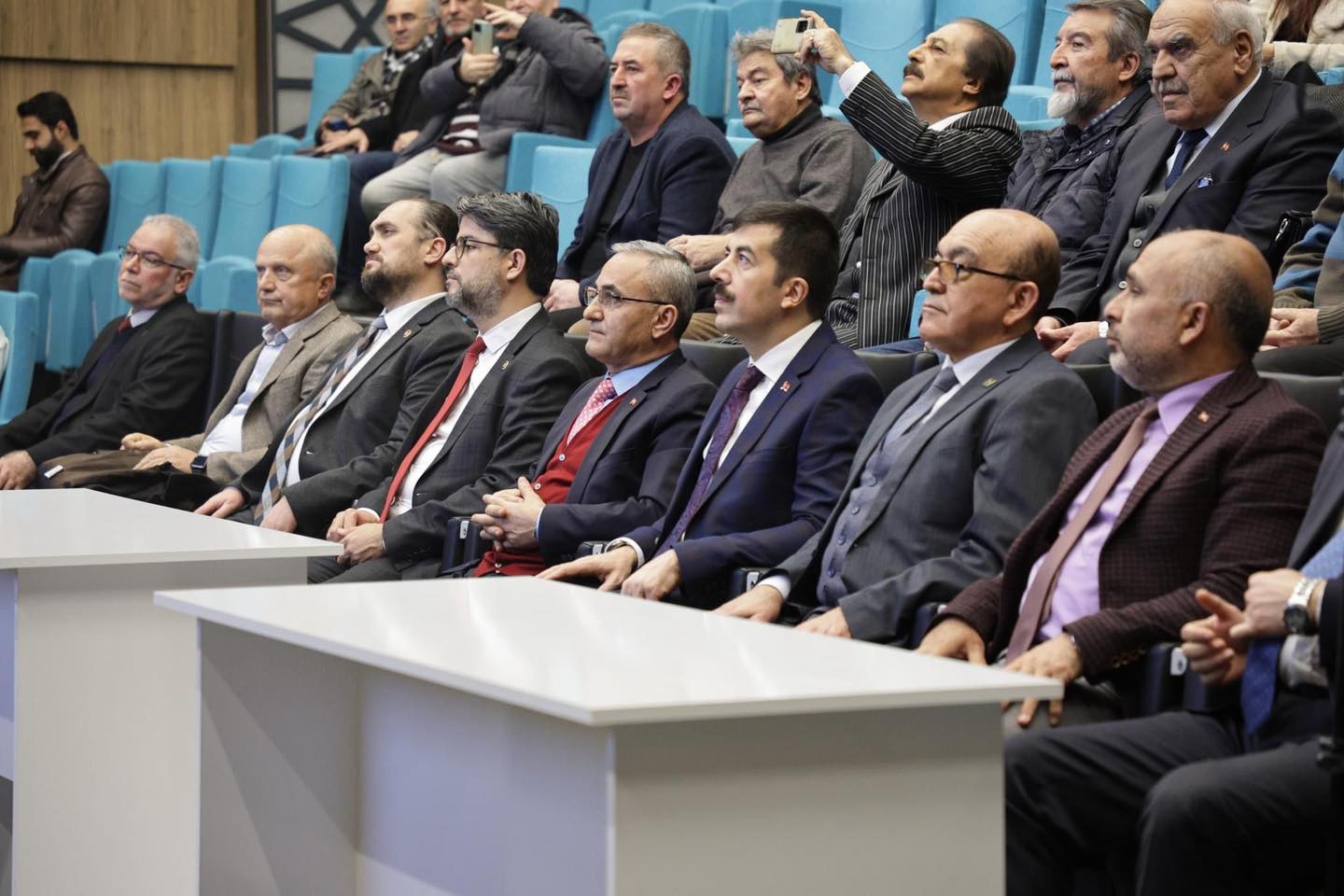Kütahya Ticaret ve Sanayi Odası, Hisarlı Ahmet Sempozyumu'nun tanıtım konserinde yer aldı.