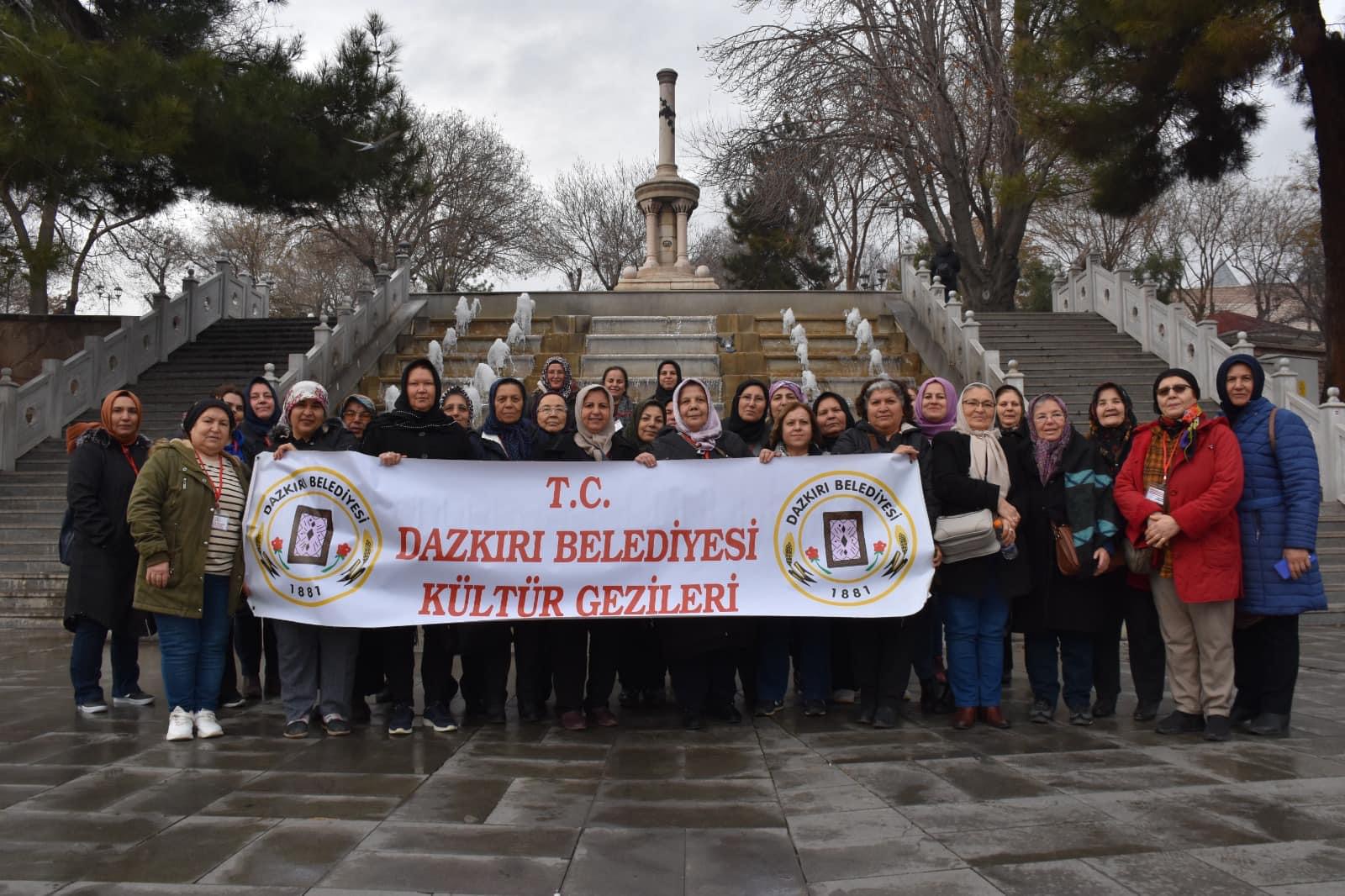 İlçemizdeki Kadınlar İçin Düzenlenen Konya Kültür Gezisi Büyük İlgi Gördü