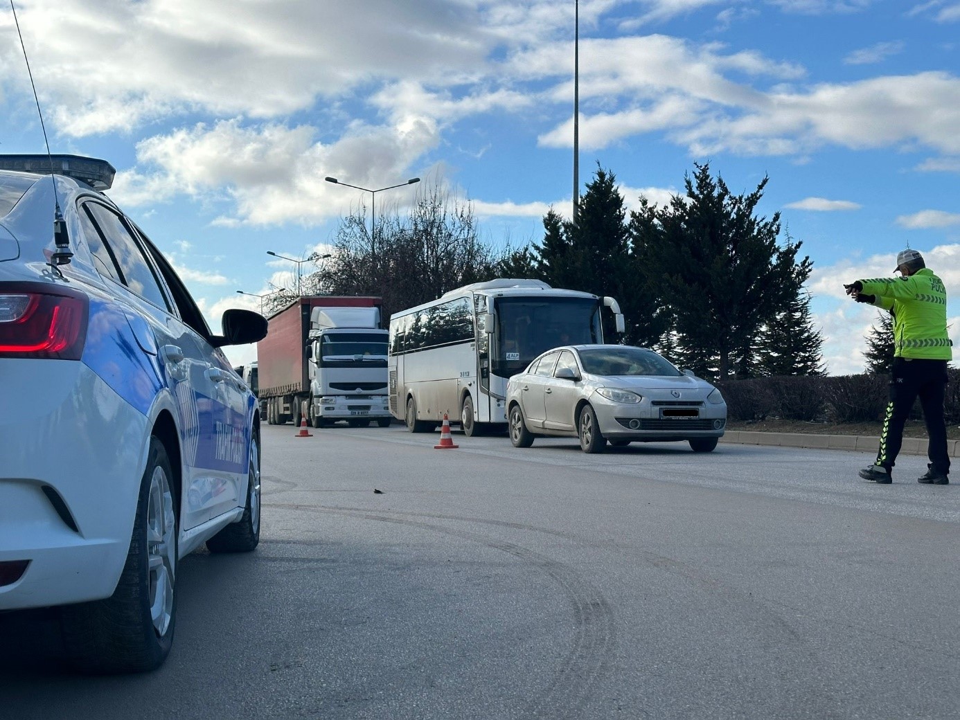 Ocak Ayında Eskişehir'de Yapılan Trafik Denetimlerinde 36609 Araç Kontrol Edildi
