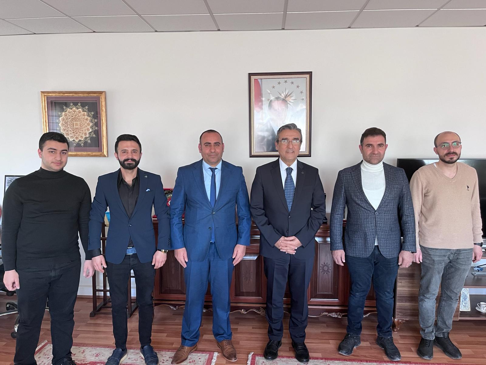 Bağımsız Büyükşehir Belediye Başkan Adayı Kasım Karakaş, Kaymakam Sadettin Yücel'i Ziyaret Etti.