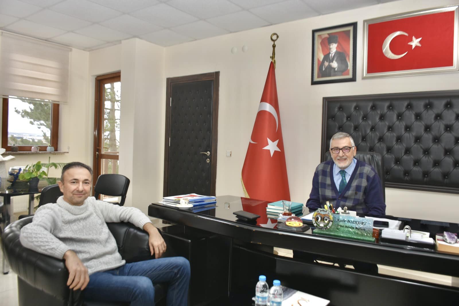Konya'dan gelen iş insanı, İnönü Belediye Başkanı'nı ziyaret etti, iş birliği için görüş alışverişinde bulundu.