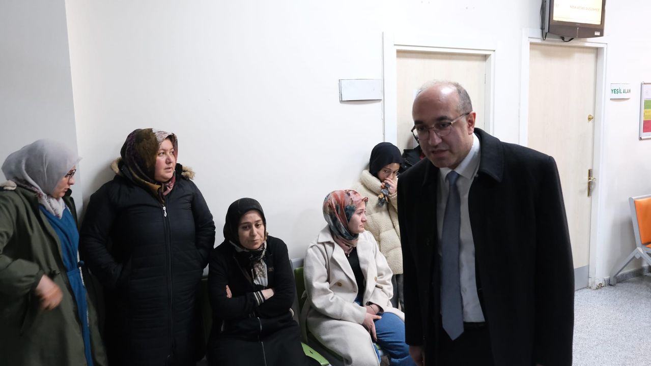 # Sandıklı'da trafik kazası: Belediye Başkanı yaralı vatandaşı ziyaret etti