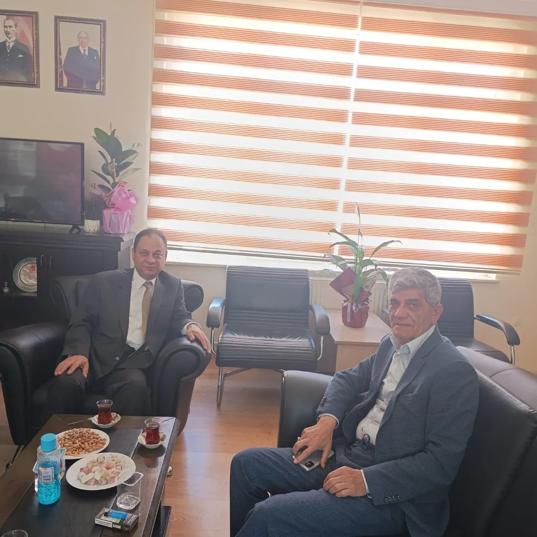  Ziraat Bankası Müdürü Latif Vezir, Belediye Başkanı Ali Erol'u Ziyaret Etti 