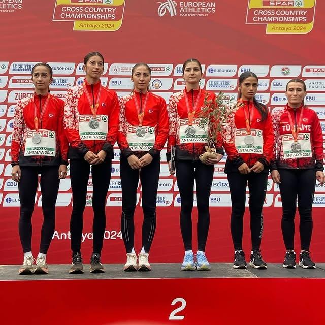 Antalya'da Avrupa Kros Şampiyonası'nda U23 Kadınlar Milli Takımı Avrupa 2'incisi oldu