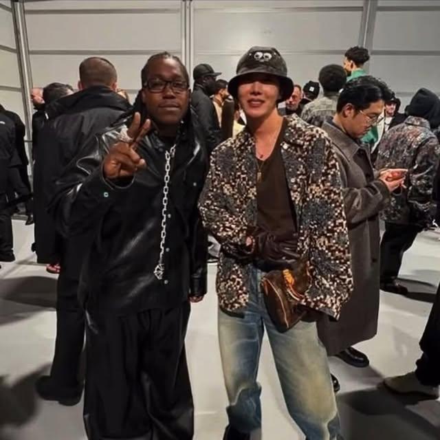 BTS'ten J-Hope, Don Toliver ile İşbirliği Duyurusunu LV Çantası ile Paylaştı