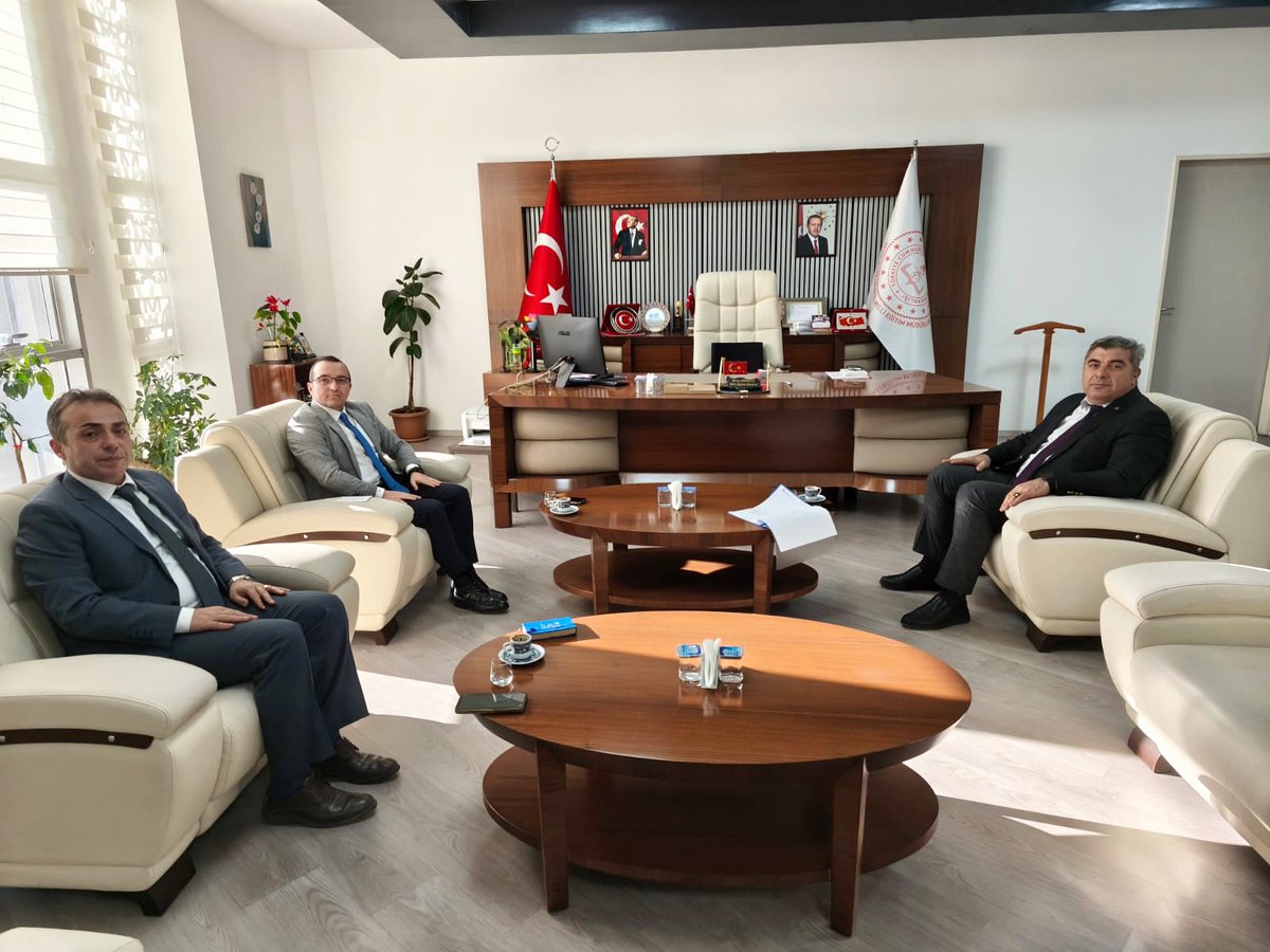 Çobanlar Kaymakamı Nazmi Yücel, Afyonkarahisar İl Milli Eğitim Müdürünü Ziyaret Etti