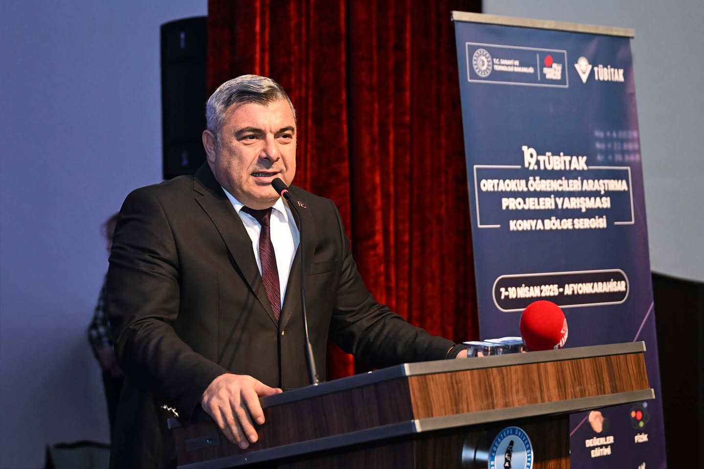 Afyon Kocatepe Üniversitesi'nde TÜBİTAK 2204 B Yarışmaları Ödül Töreni Düzenlendi