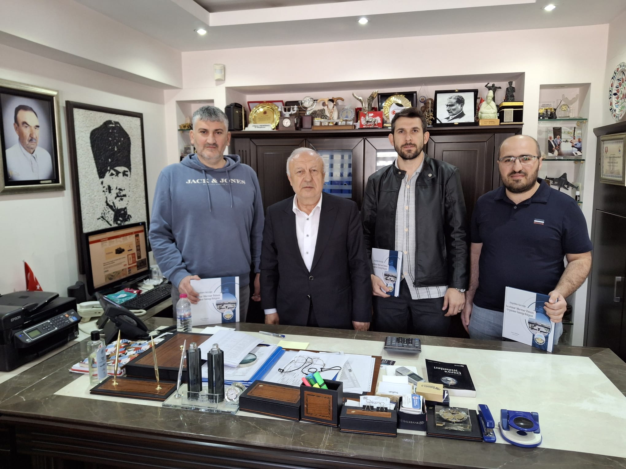 Afyon Kocatepe Üniversitesi Öğrencilerinden Demmer Mermer Ziyareti