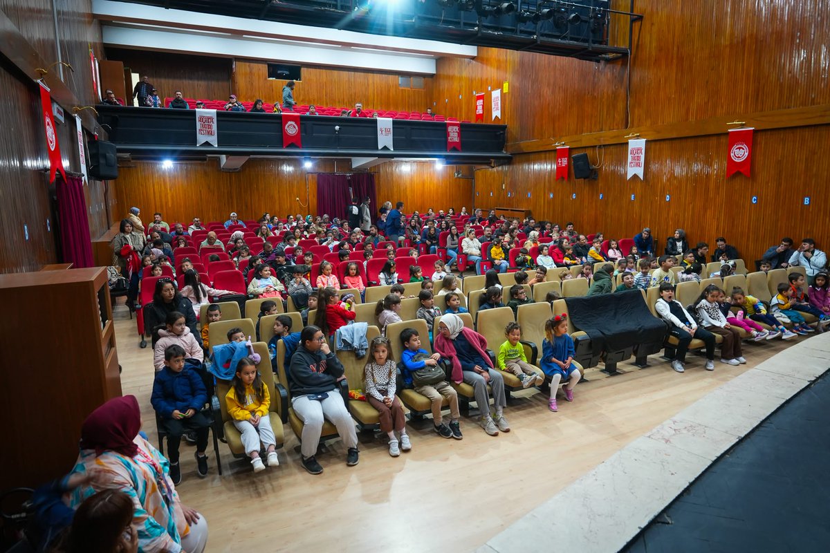 Afyonkarahisar'da Çocuk Festivali Kahkahalarla Unutulmaz Anılar Yarattı