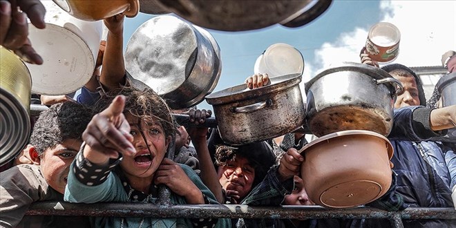 Gazze'de Yetersiz Beslenme Alarmı: Sağlık Bakanlığı Uluslararası Yardım İsteme Çıktı