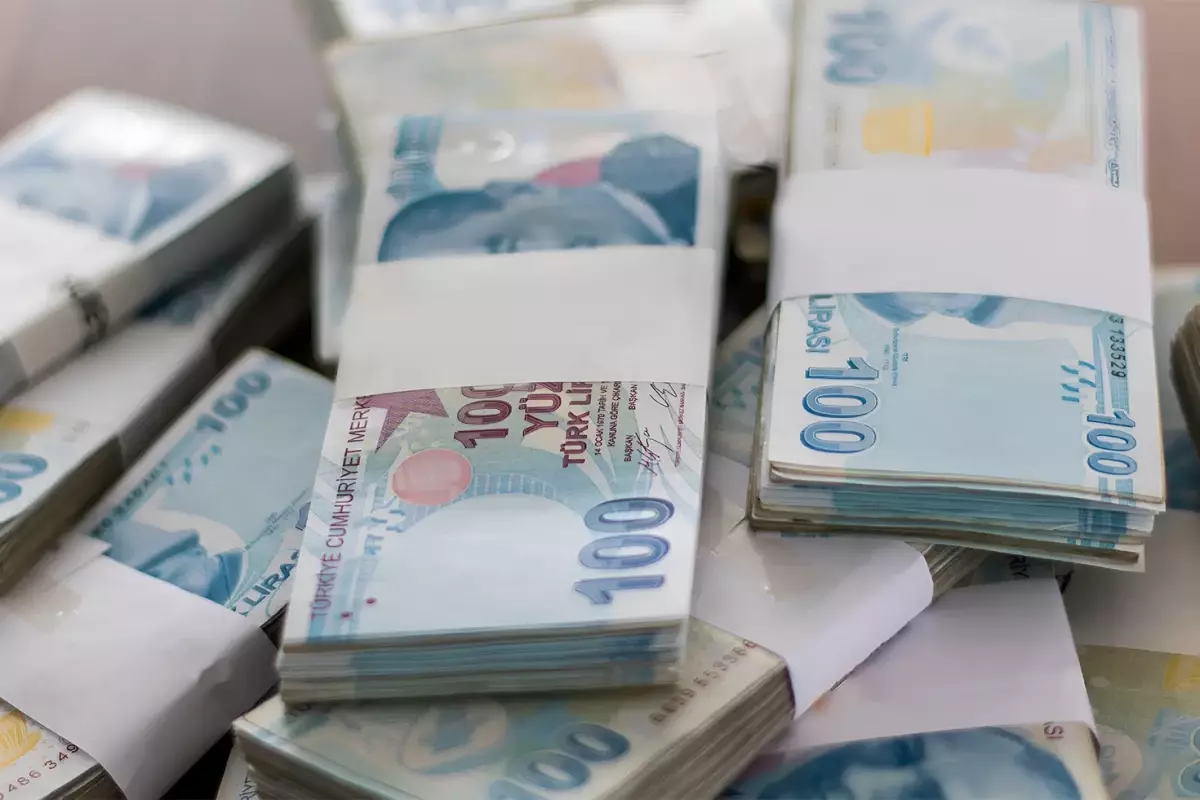 Nisan Ayı Enflasyonu Açıklanıyor: Ekonomistler Yüzde 32,4 Oranında Artış Bekliyor