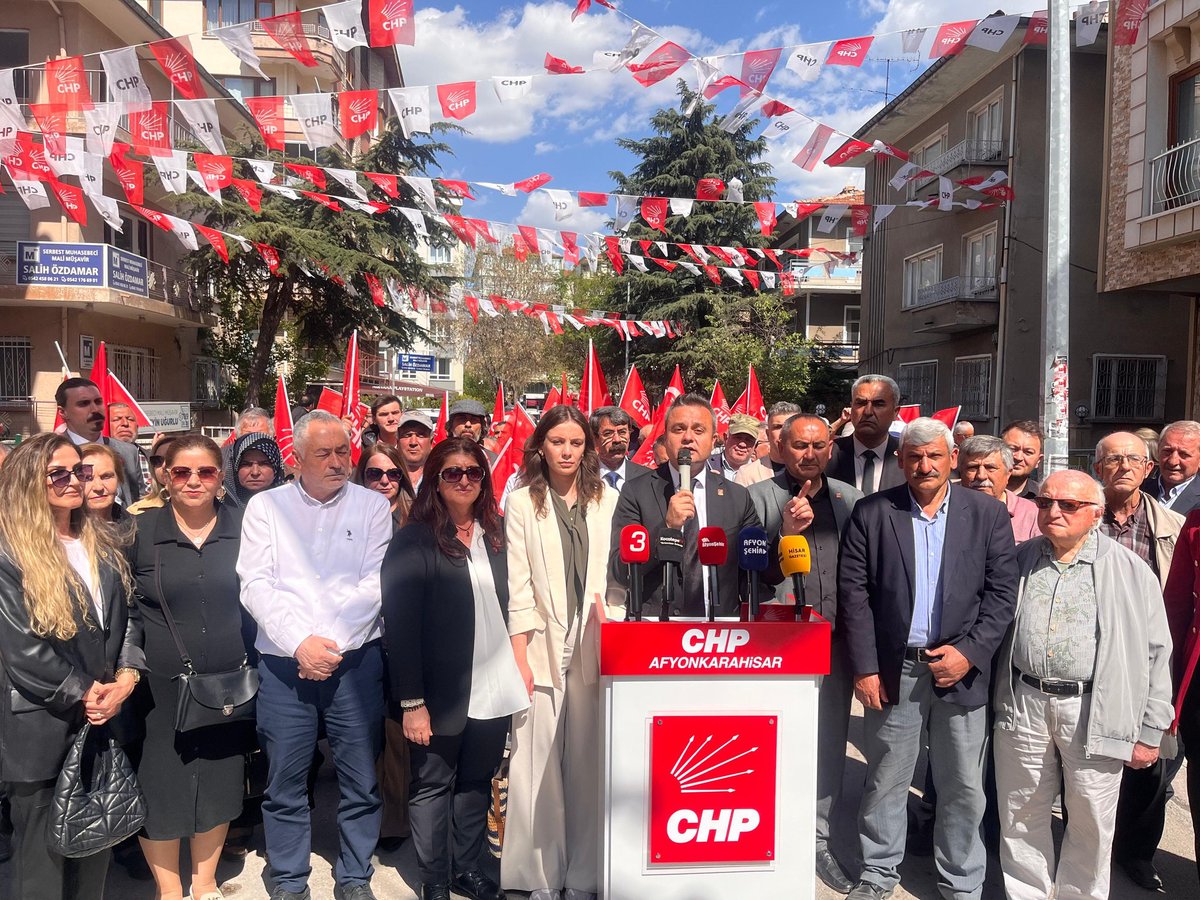 CHP Afyonkarahisar İl Başkanı Erhan, Özgür Özel'e Yönelik Saldırıyı Kınadı ve AKP İktidarını Eleştirdi