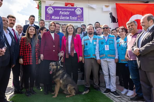 Afyonkarahisar'da Hayvan Dostu Proje: Patiköy Mama Üretim Tesisi Açıldı
