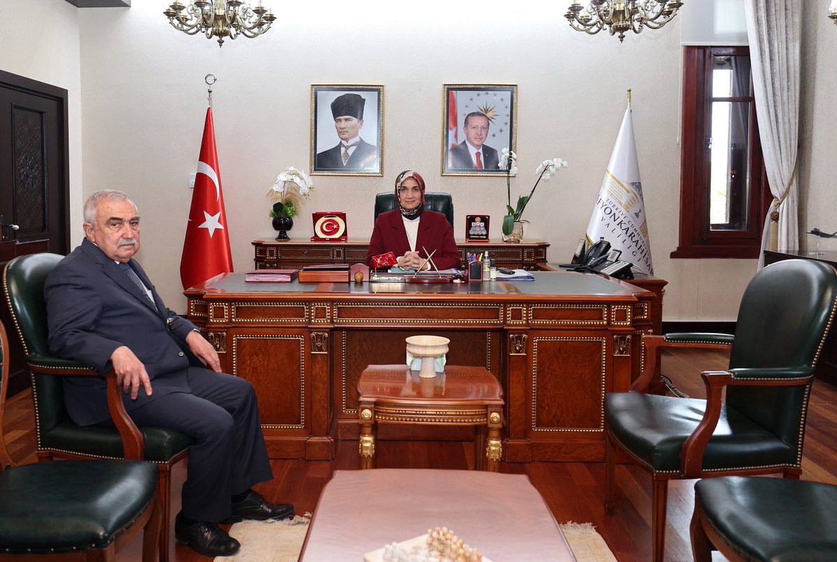 Afyonkarahisar Valisi Doç. Dr. Kübra Güran Yiğitbaşı, Atatürkçü Düşünce Derneği Başkanı'nı Kabul Etti