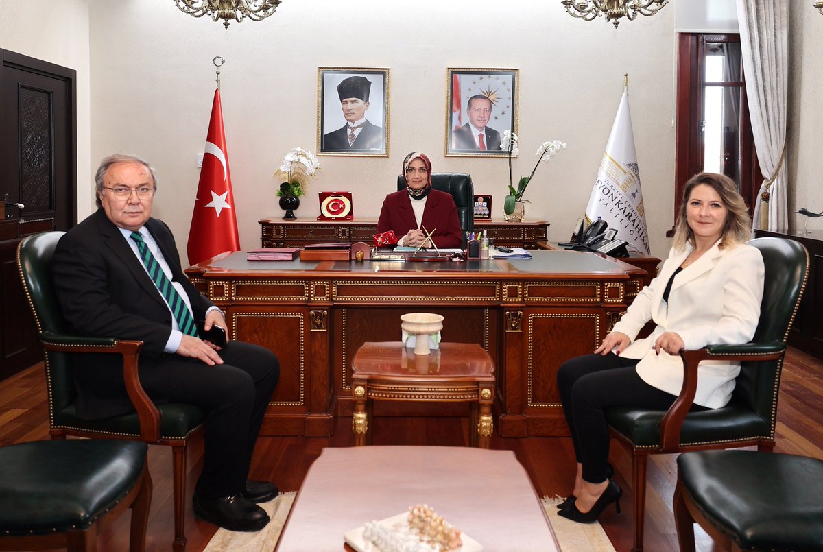 Afyonkarahisar Valisi Güran Yiğitbaşı, Bahçeşehir Koleji Temsilcilerini Kabul Etti