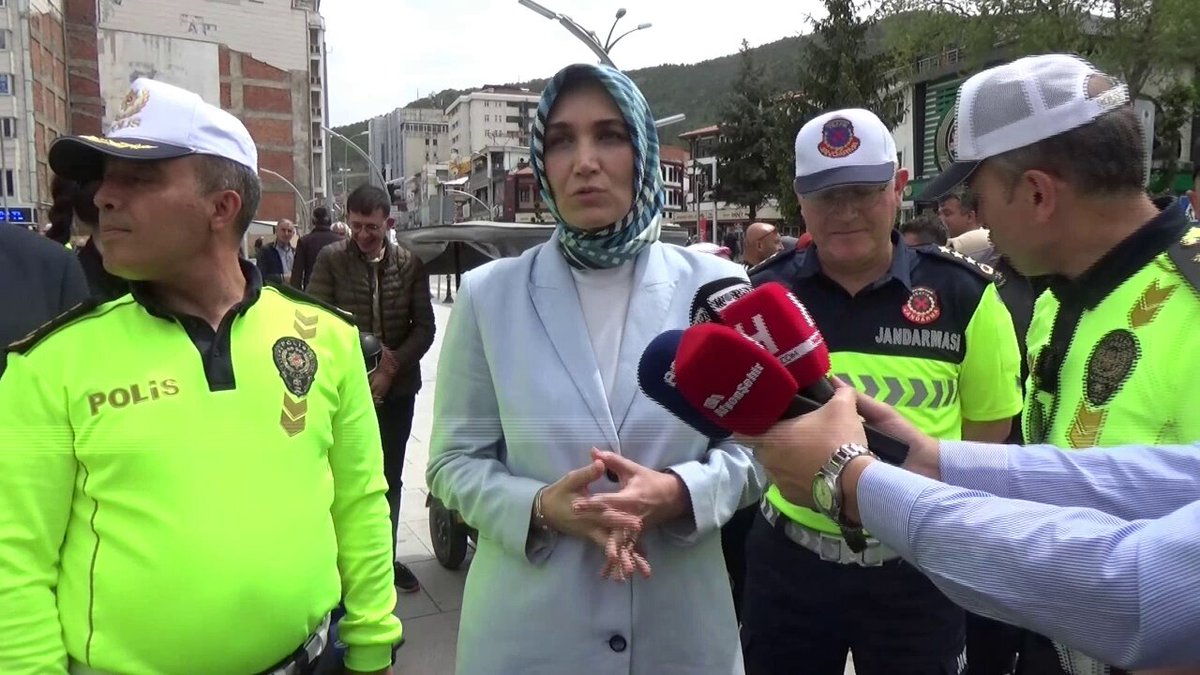 Afyonkarahisar'da Trafik Haftası Etkinliği: Çocuklara Güvenli Gelecek İçin Bilgilendirme
