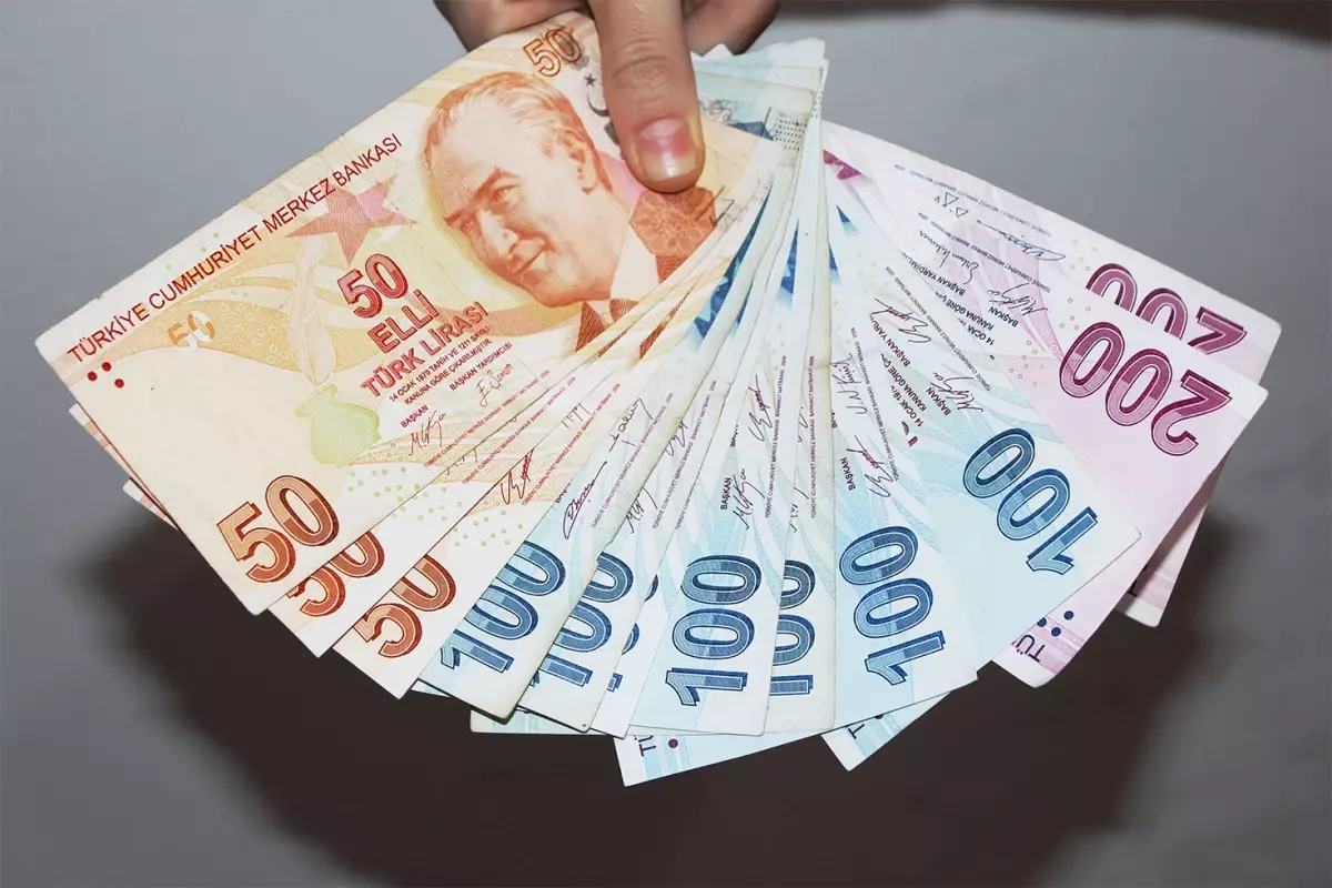 Emekli Maaşlarına Yükseltme Teklifi TBMM'ye Sunuldu