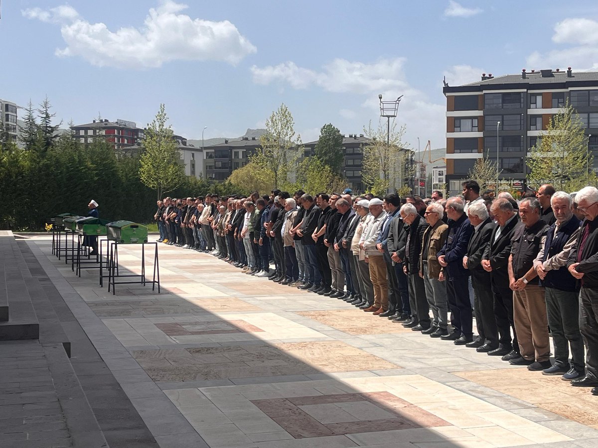 CHP Afyonkarahisar İl Başkanı Erhan, Muhsine Akarsu Beyazıt'ın Cenaze Törenine Katıldı