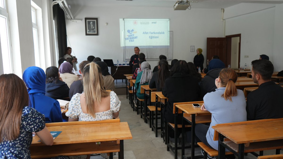 Afyon Kocatepe Üniversitesi'nde Afet Farkındalık ve Yangın Tatbikatı Düzenlendi
