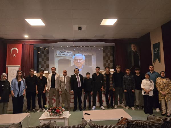 Afyonkarahisar'da Anadolu Mektebi Okumaları Kapsamında Cengiz Aytmatov Paneli Düzenlendi