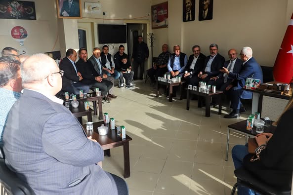 AK Parti Afyonkarahisar Delegeleri, Sinanpaşa İlçe Başkanlığını Ziyaret Etti