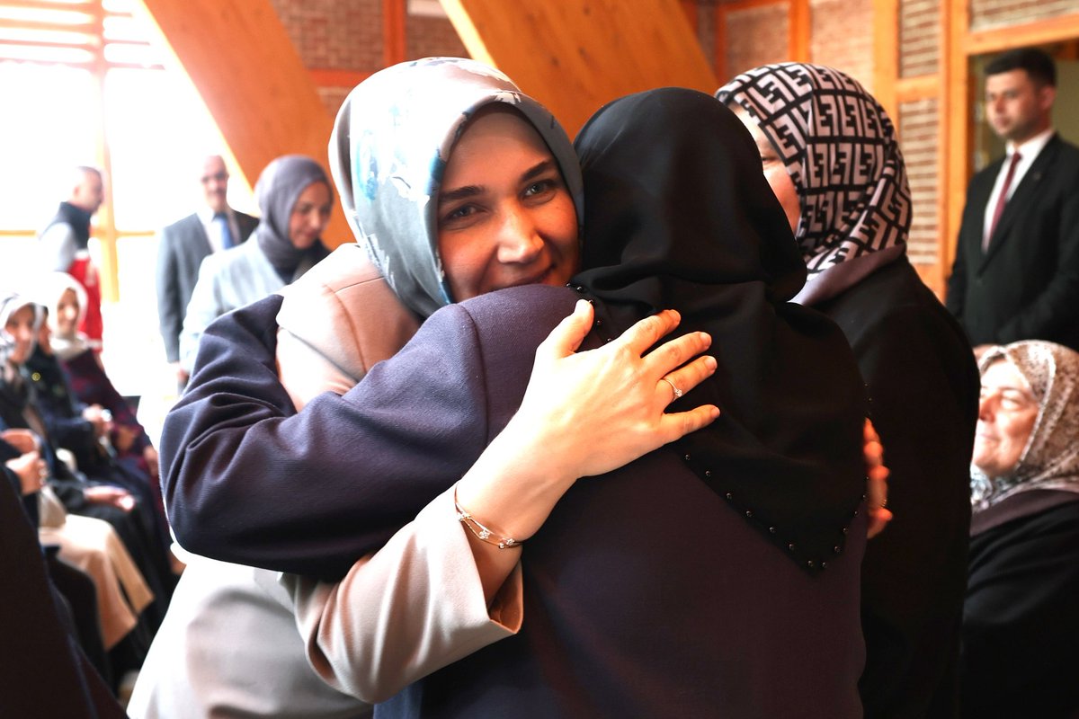 Afyonkarahisar Valisi Güran Yiğitbaşı, Şehit Anneleriyle Bir Araya Geldi