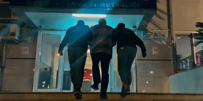 Interpol Bülteniyle Aranan 2 Şahıs Hatay ve Antalya'da Yakalandı