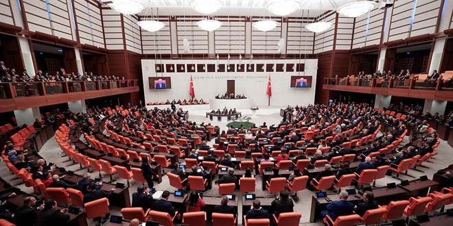 Memur Alımında Yaş Sınırı Tartışması: Yeni Düzenleme Meclis'te