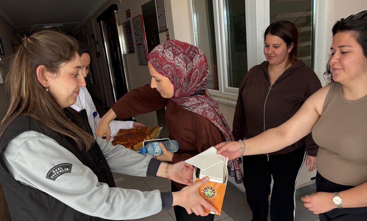 GSB Afyonkarahisar Esma Sultan Yurdu'nda Anneler Günü Kutlaması