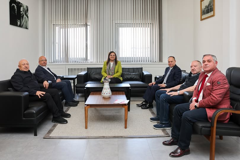 Afyonkarahisar Belediye Başkanı Köksal, Afyon Eğitim Vakfı ile Bir Araya Geldi