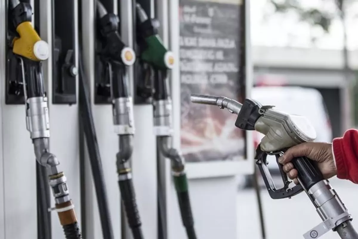 Akaryakıtta Çifte Zam Beklentisi: Benzin ve Motorine Zam Gelsin