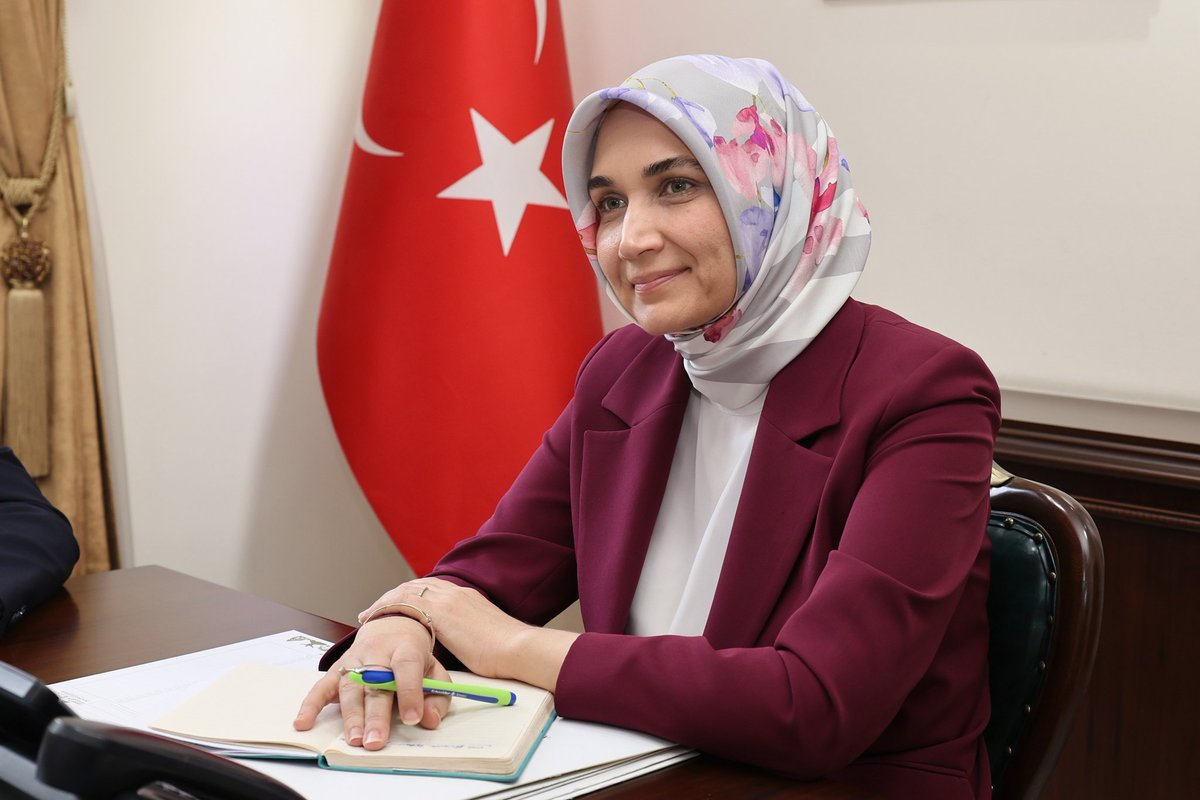 Afyonkarahisar'da Jeotermal Sera İhtisas Organize Tarım Bölgesi Çalışmaları Değerlendirildi