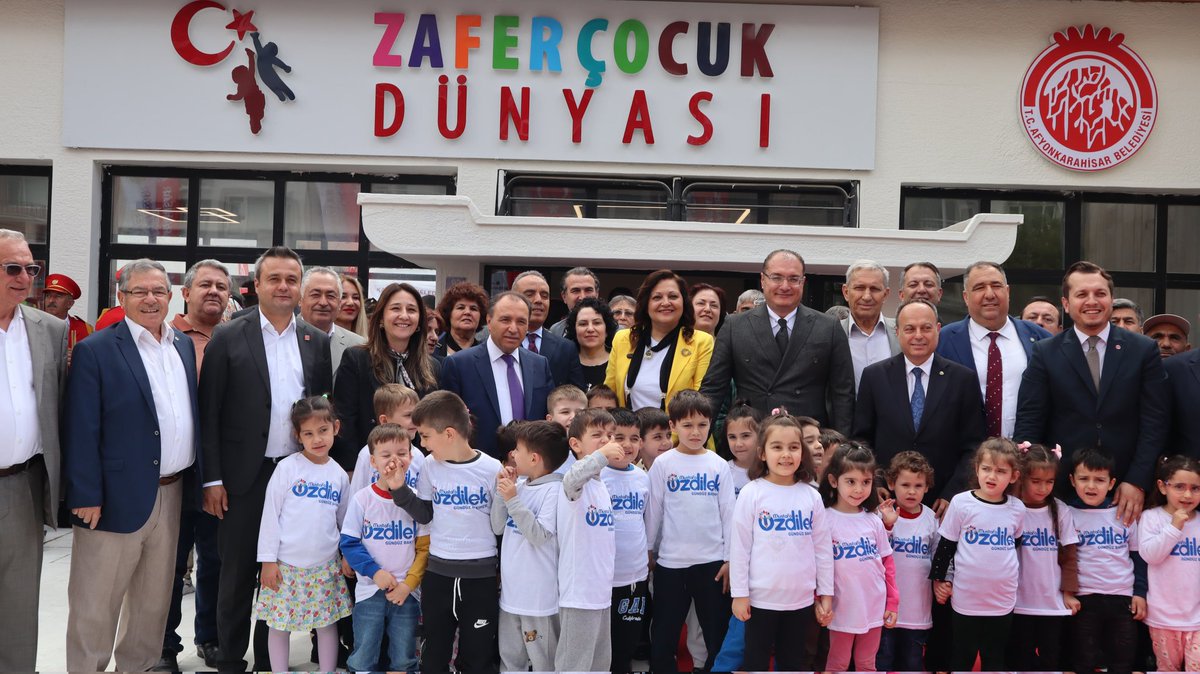 Afyonkarahisar'a Zafer Çocuk Dünyası Kazandırıldı, CHP İl Başkanı Erhan'dan Destek