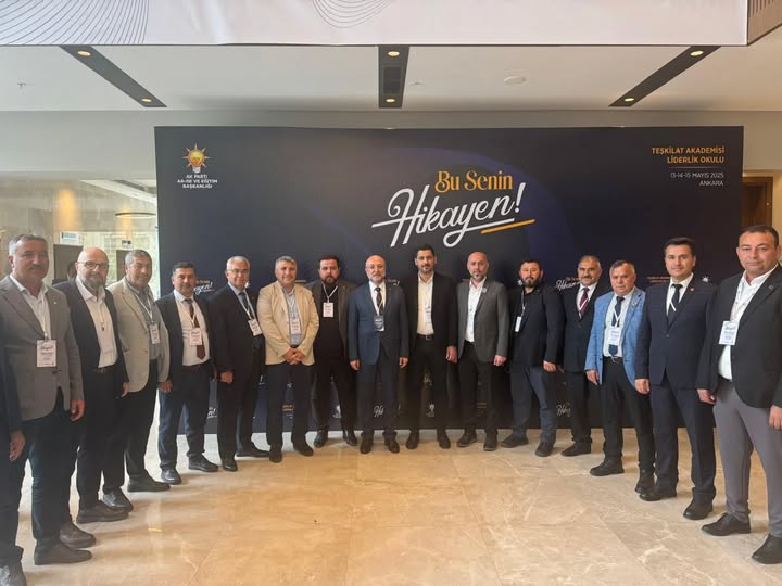 AK Parti Afyonkarahisar Teşkilatı, Türkiye Yüzyılı'na Hazırlık İçin Eğitimde Bulundu