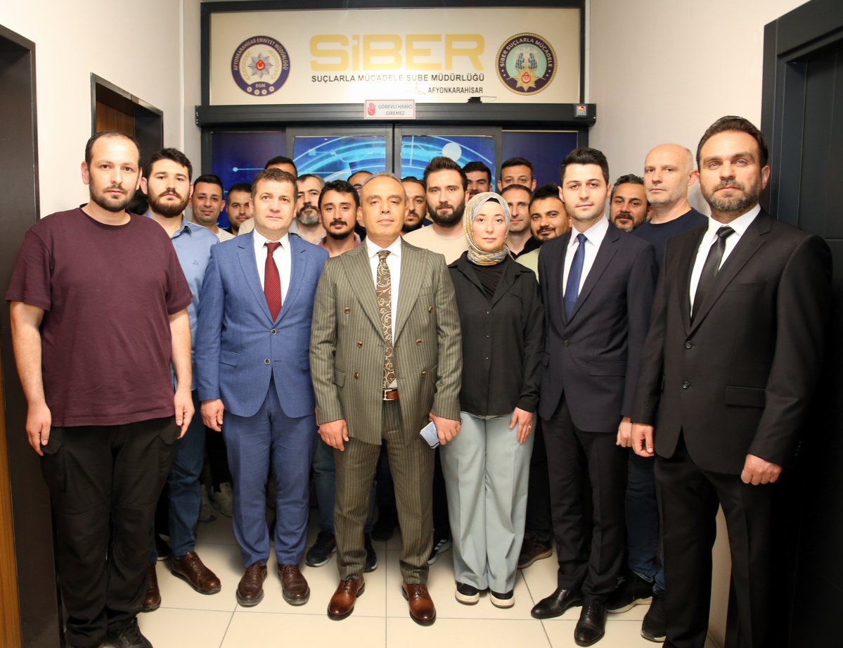 Afyonkarahisar'da Siber Dolandırıcılık Operasyonu: Tarihi Boyutta Başarı