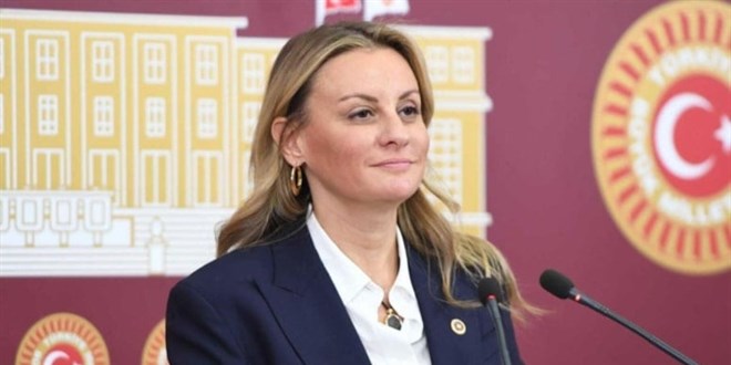 DEVA Partili Milletvekili Seda Kaya Ösen CHP’ye Katıldı