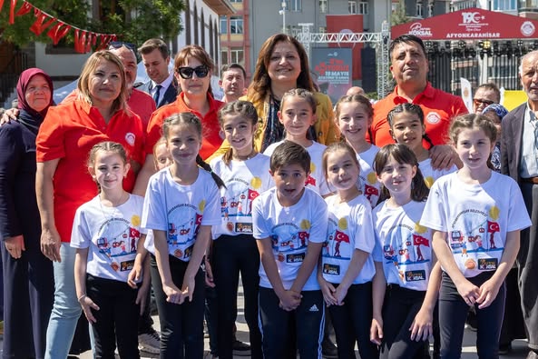 Afyonkarahisar'da 19 Mayıs Atatürk'ü Anma, Gençlik ve Spor Bayramı Coşkuyla Kutlandı