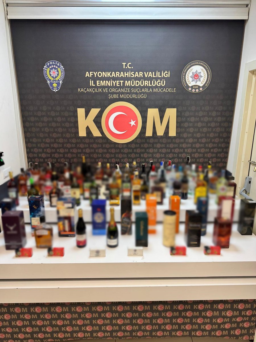 Afyonkarahisar'da Kaçak Sigara Operasyonu: 722 Adet Sigara Ele Geçirildi