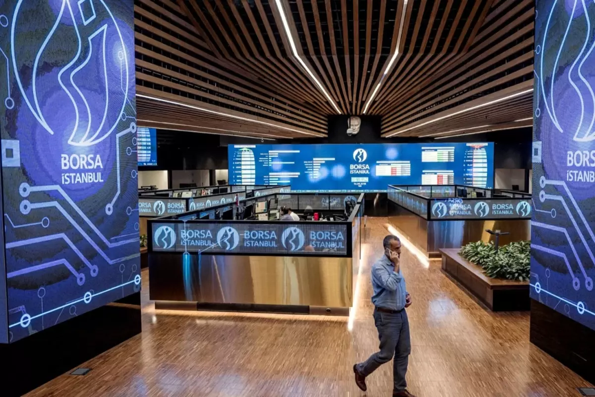 Borsa İstanbul'da Piyasa Dolandırıcılığı Soruşturmasında Eski Rektör Gözaltına Alındı