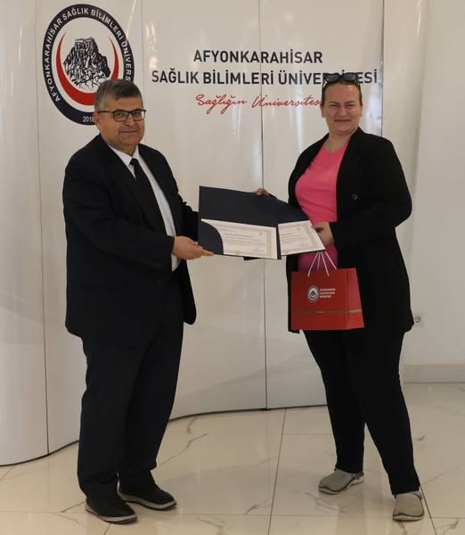 AFSÜ Öğrenci Kulüp ve Toplulukları Başarılarıyla Ödüllendirildi
