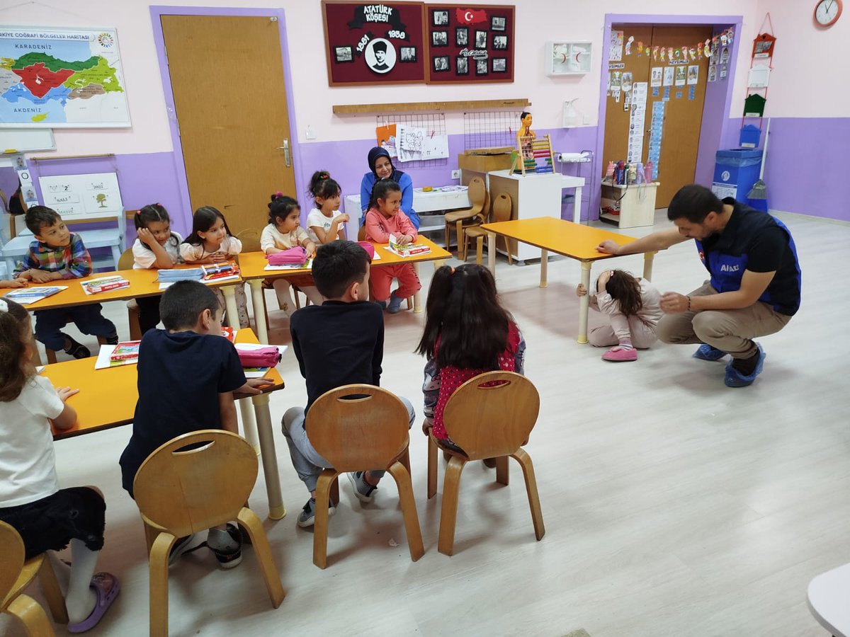 Afyonkarahisar'da Öğrencilere Afet Farkındalık Eğitimi Verildi