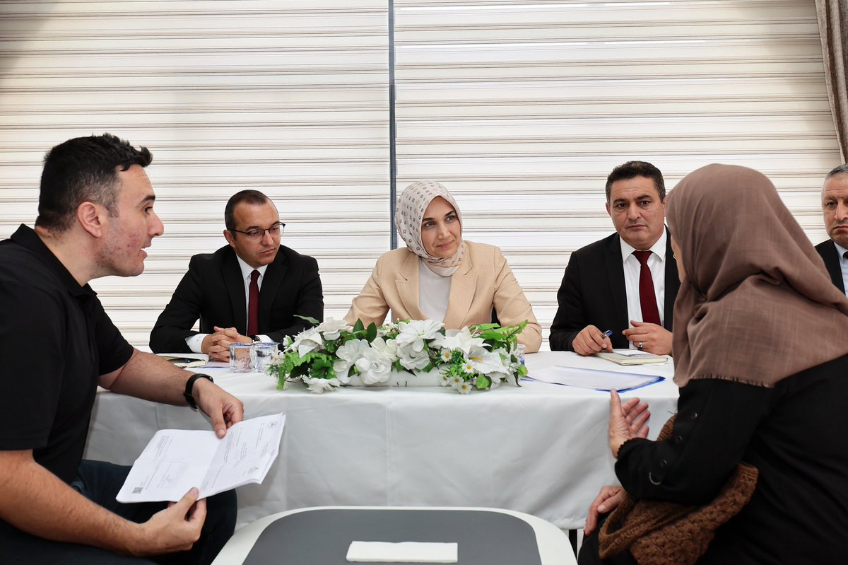 Afyonkarahisar Valisi Yiğitbaşı, Çobanlar İlçesinde Vatandaşlarla Buluştu