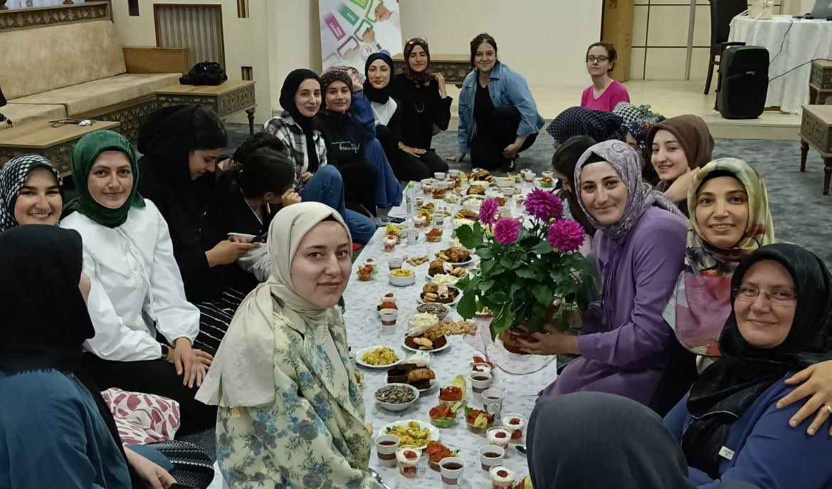 Afyonkarahisar'da Öğrenci Yurtlarında Manevi Buluşma Gerçekleştirildi
