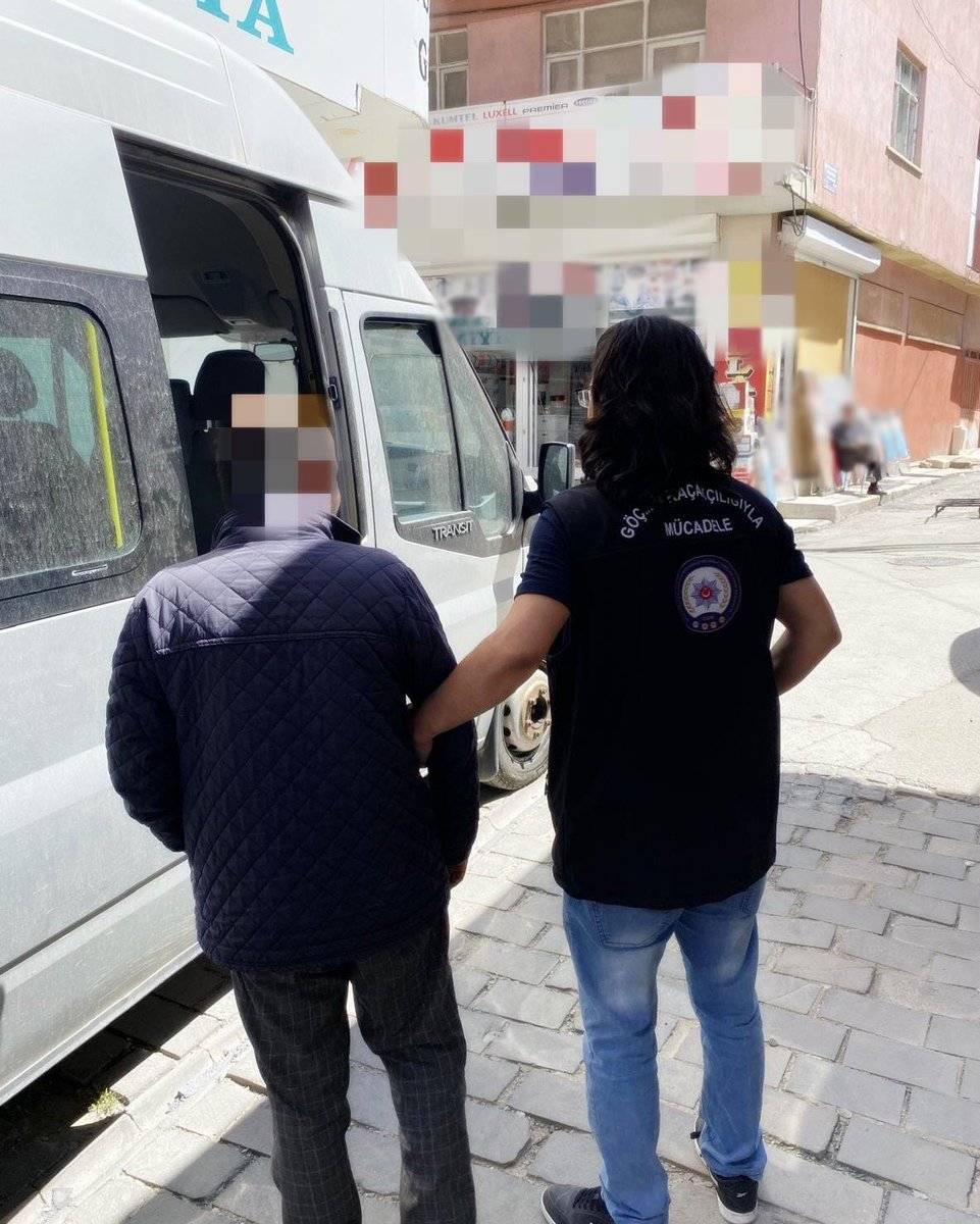 Afyonkarahisar'da Düzensiz Göçmen Operasyonu: 1503 Şahıs Gözaltına Alındı