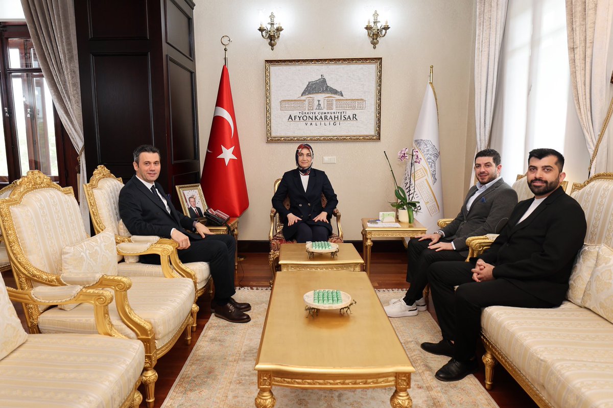Afyonkarahisar Valisi Yiğitbaşı, TGRT Haber Yönetimini Makamında Ağırladı