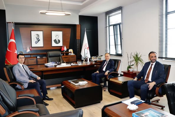Afyonkarahisar Ticaret ve Sanayi Odası Başkanı Çevre Şehircilik ve İklim Değişikliği İl Müdürü'nü Ziyaret Etti