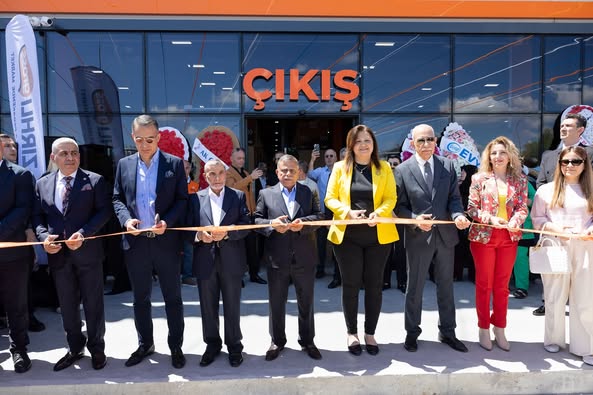 Afyonkarahisar'da Yeni Bir Market Açıldı: Zırhlı Gross Hizmete Girdi