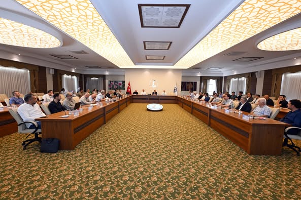Afyon Kocatepe Üniversitesi Senato Toplantısı Yapıldı: 2025-2026 Akademik Yılı Planlamaları Görüşüldü